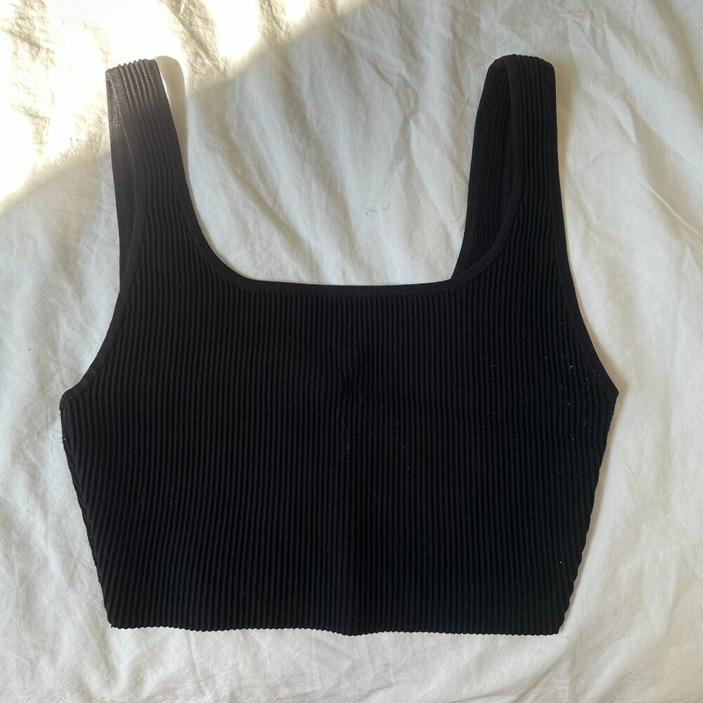 Aritzia Babaton Sculpt Knit Squareneck Cropped Tank